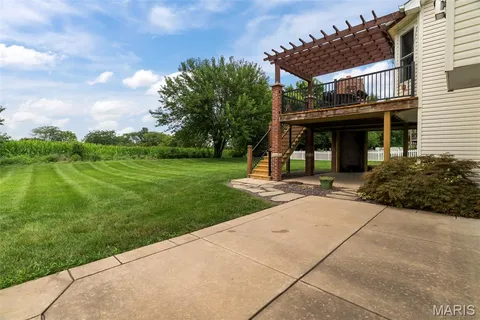 $589,900 | 1211 Highland Cir Drive, Wentzville, MO 63385