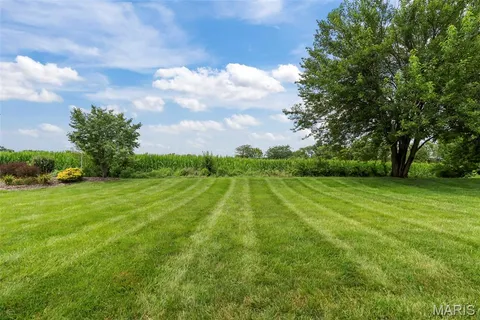 $589,900 | 1211 Highland Cir Drive, Wentzville, MO 63385