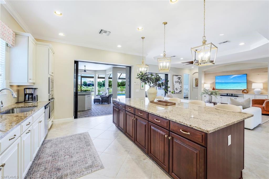 9218 Rialto Lane Naples, FL 34119 - Photo 12 of 35