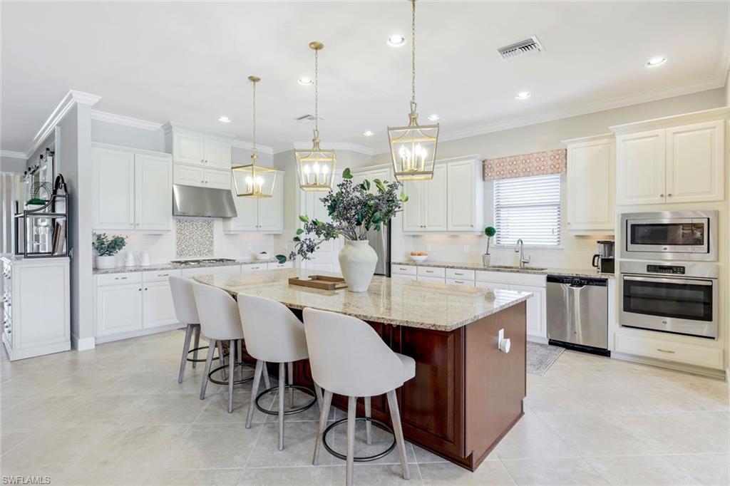 9218 Rialto Lane Naples, FL 34119 - Photo 7 of 35