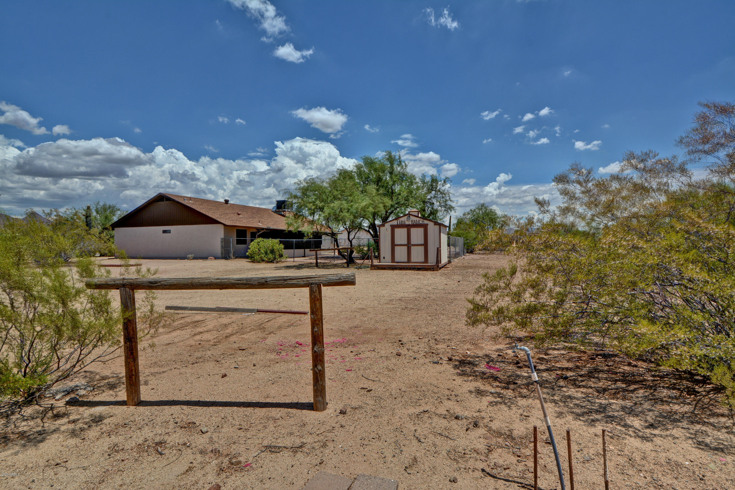 1025 East Maddock Road Phoenix, AZ 85086 - Photo 7 of 59 Maddock (7)