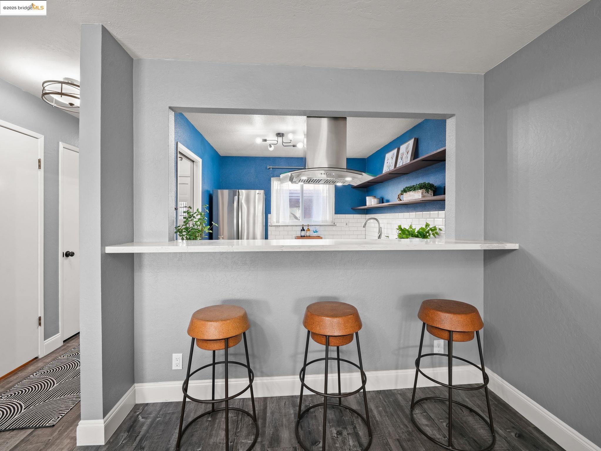 2106 Otis Drive, Unit D Alameda, CA 94501 - Photo 3 of 40