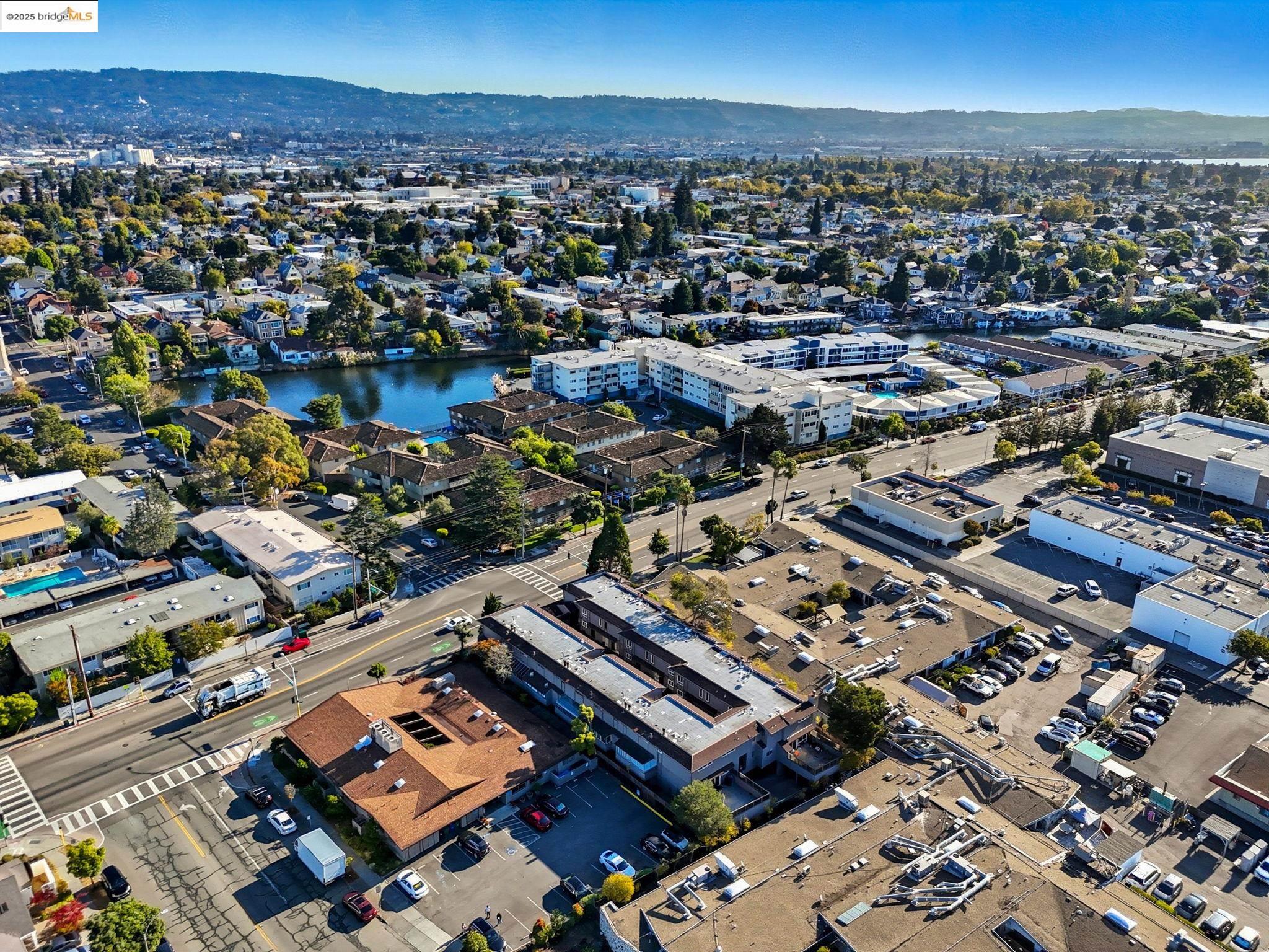 2106 Otis Drive, Unit D Alameda, CA 94501 - Photo 37 of 40