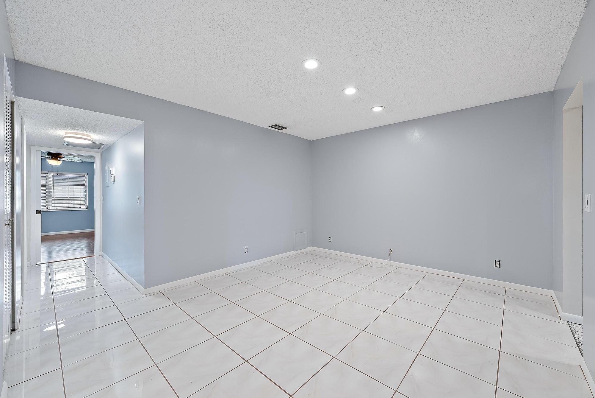 5270 Nesting Way, Unit B Delray Beach, FL 33484 - Photo 18 of 27 5270 Nesting Way B-19