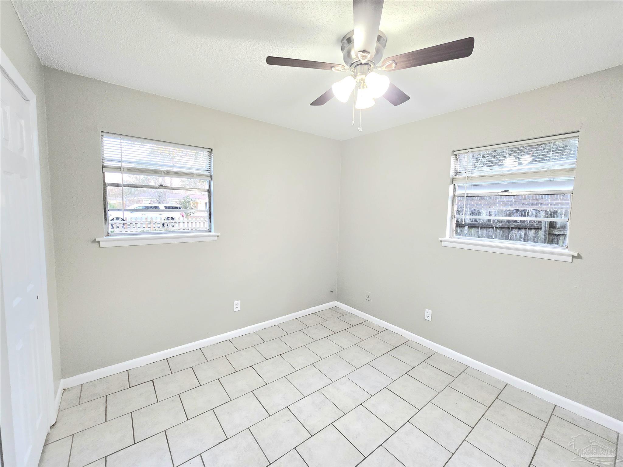 907 Colbert Avenue Pensacola, FL 32507 - Photo 31 of 37