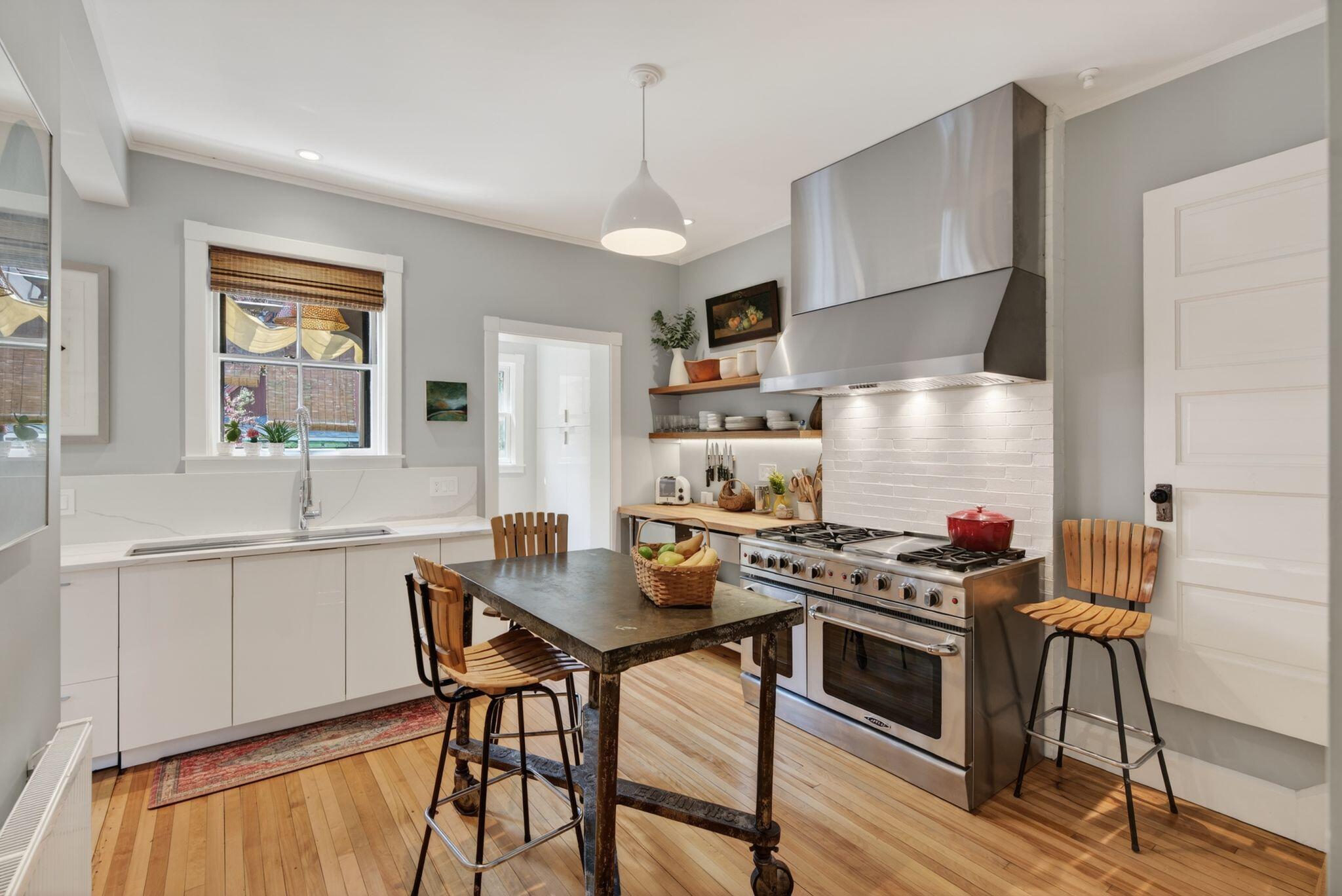 38 Neal Street Portland, ME 04102 - Photo 13 of 46 DSC06245