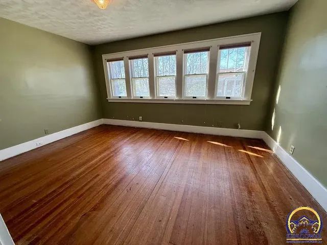 $159,000 | 200 Miami Street, Hiawatha, KS 66434