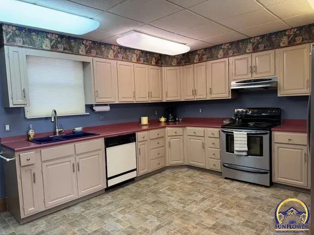 $159,000 | 200 Miami Street, Hiawatha, KS 66434