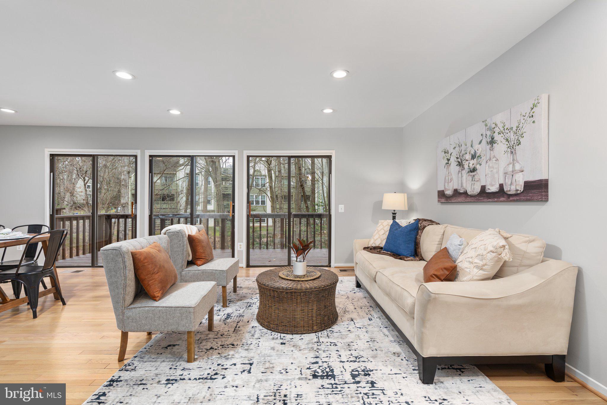 2271 Wheelwright Court Reston, VA 20191 - Photo 11 of 33 Living room