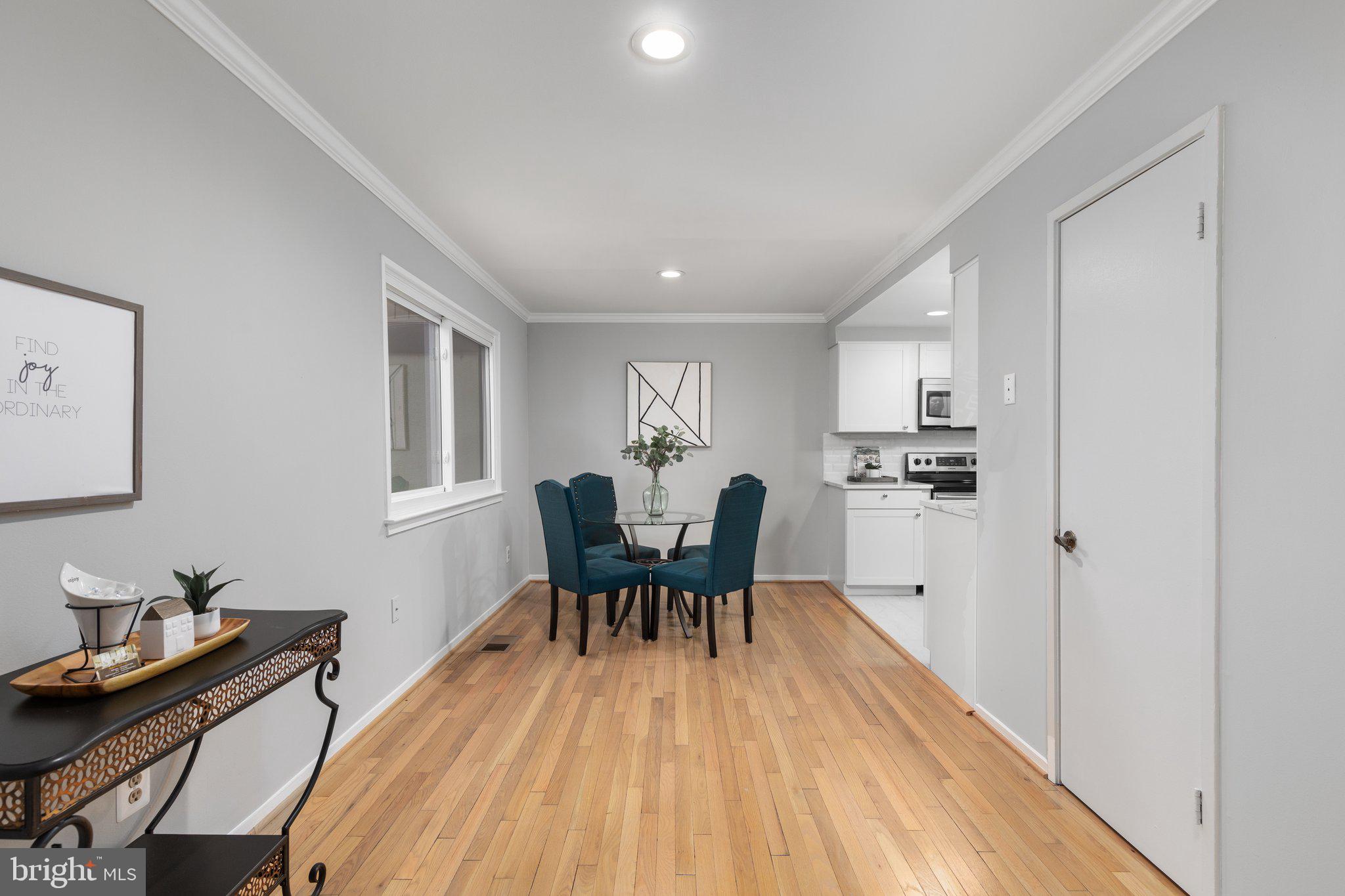 2271 Wheelwright Court Reston, VA 20191 - Photo 5 of 33 Breakfast room