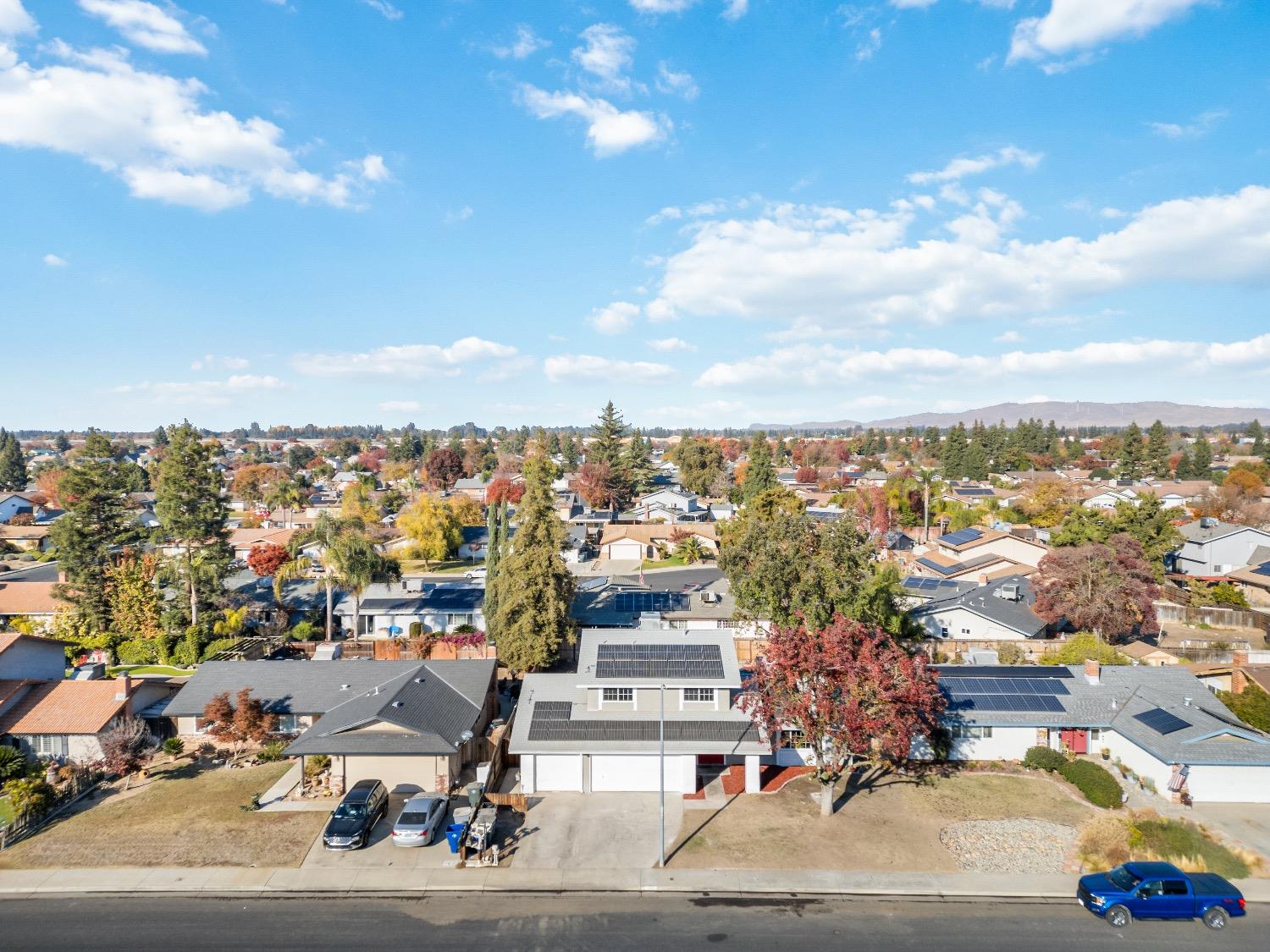 1053 Menlo Avenue Clovis, CA 93612 - Photo 35 of 41 a view of a city