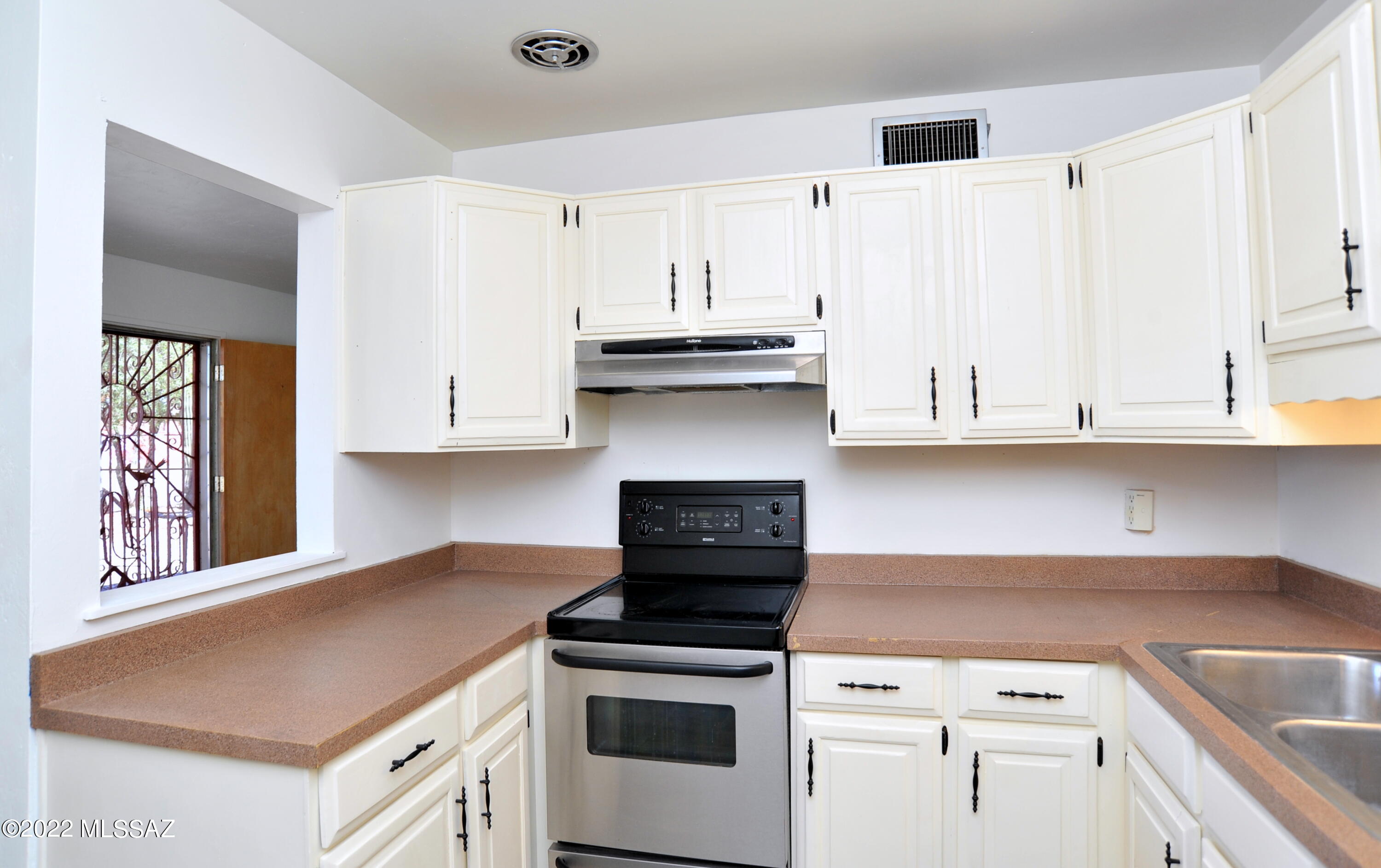 234 East Navajo Road Tucson, AZ 85705 - Photo 10 of 36