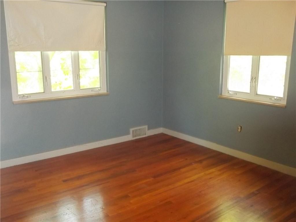 243 Byron Road Pittsburgh, PA 15237 - Photo 16 of 37 Gallery Image 16