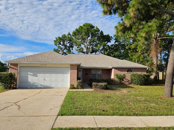 $1,975 | 9425 Victoria Lane, Navarre, FL 32566