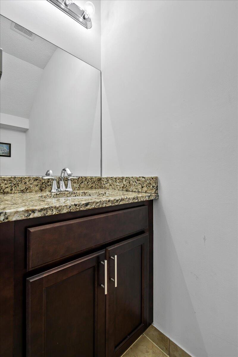 3124 Waterside Circle Boynton Beach, FL 33435 - Photo 12 of 34 Half Bath