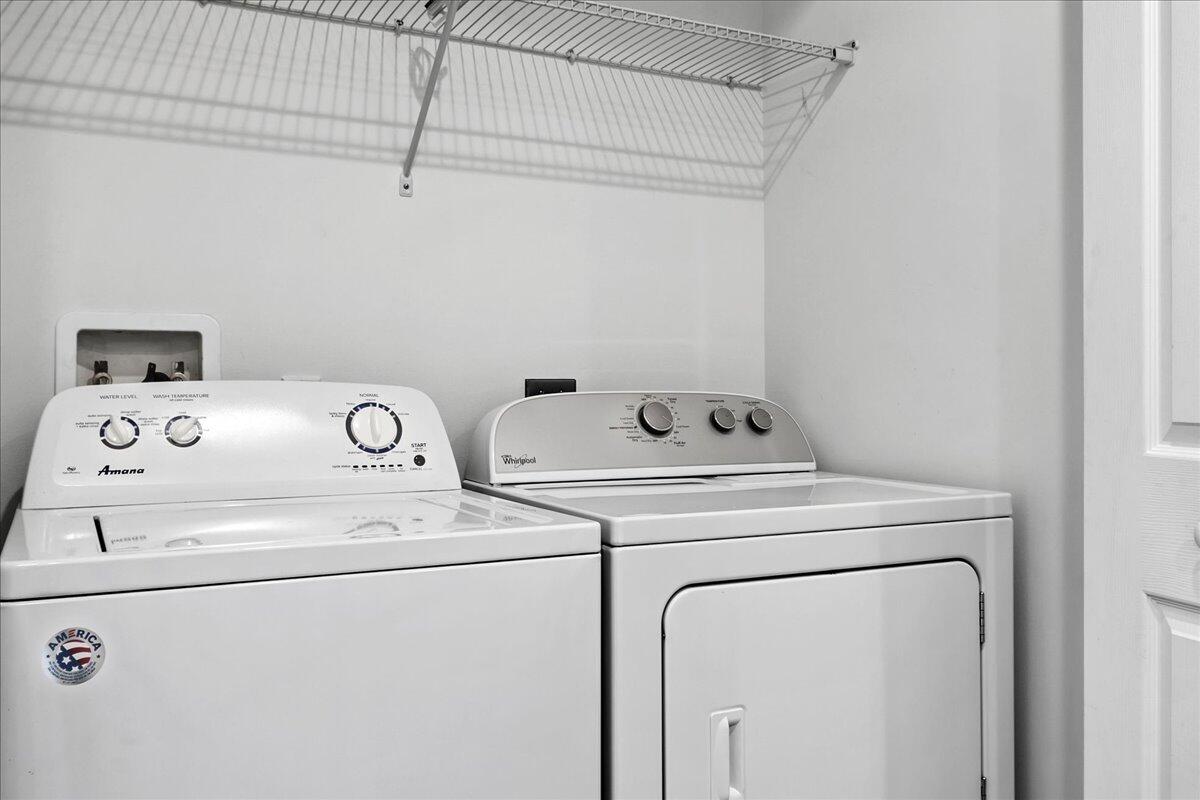 3124 Waterside Circle Boynton Beach, FL 33435 - Photo 16 of 34 Laundry