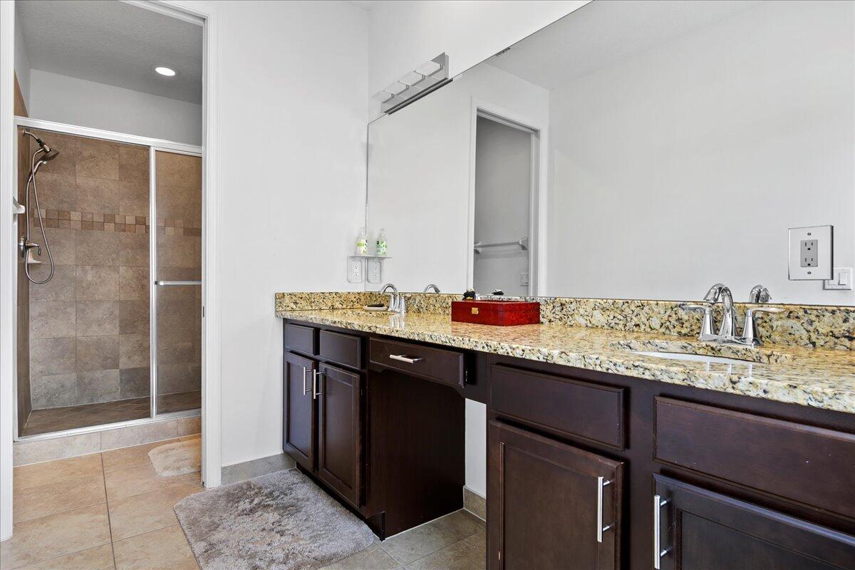 3124 Waterside Circle Boynton Beach, FL 33435 - Photo 18 of 34 Master Bath