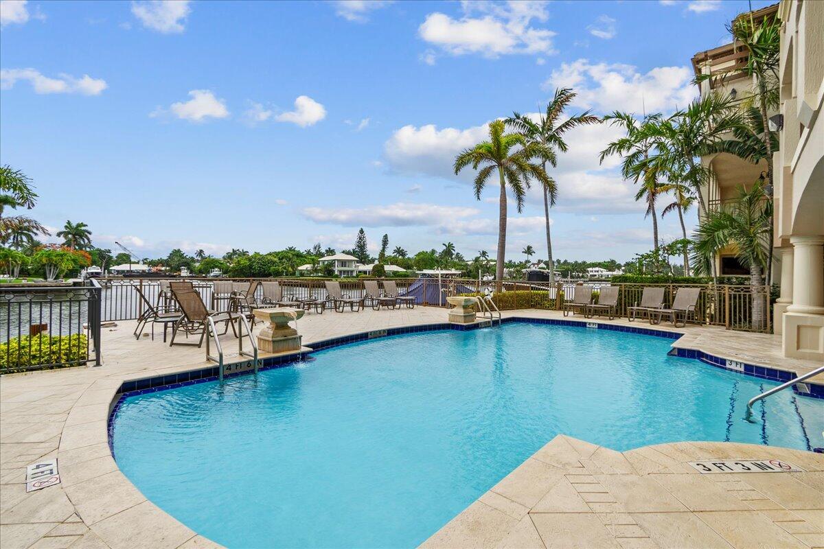3124 Waterside Circle Boynton Beach, FL 33435 - Photo 27 of 34 Pool