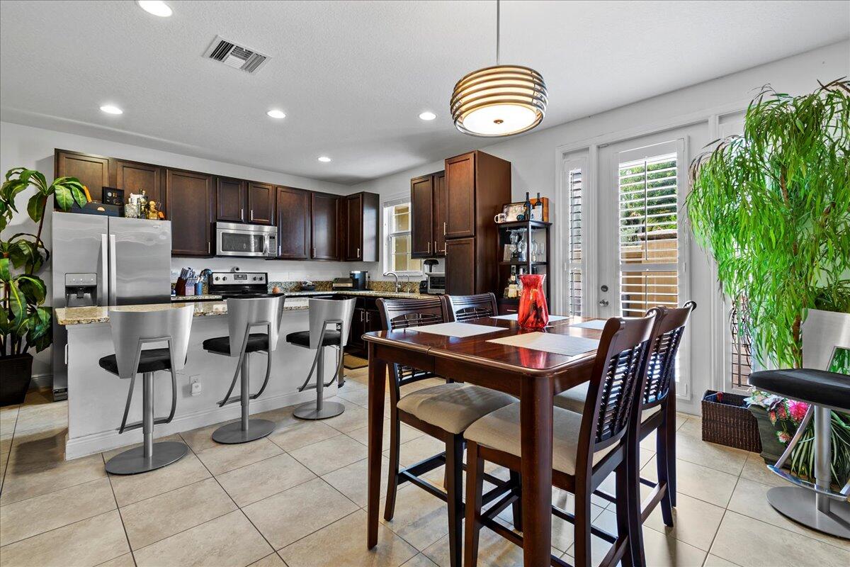 3124 Waterside Circle Boynton Beach, FL 33435 - Photo 7 of 34 Kitchen Dining