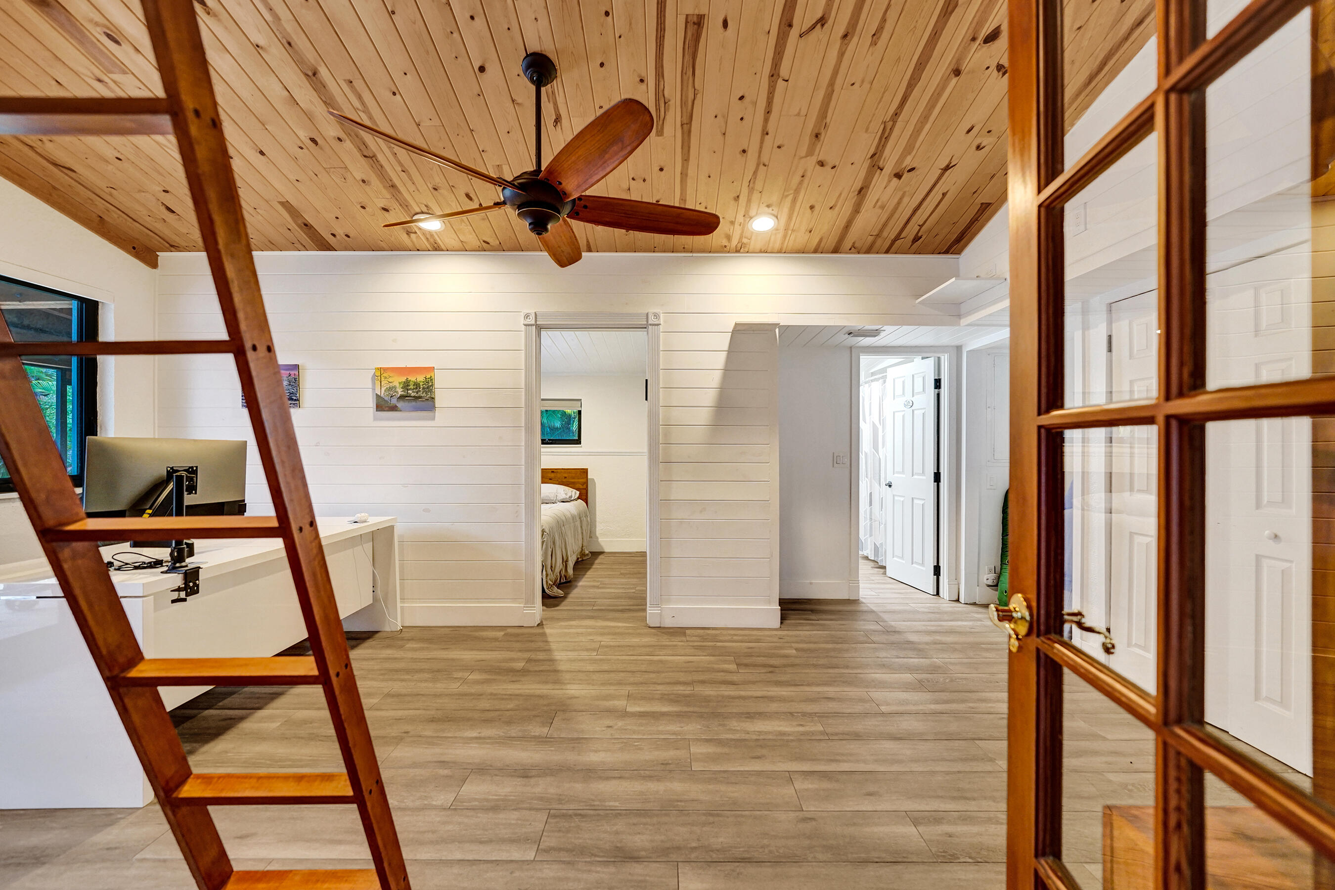 5612 Harding Street Hollywood, FL 33021 - Photo 21 of 52 a view of an entryway