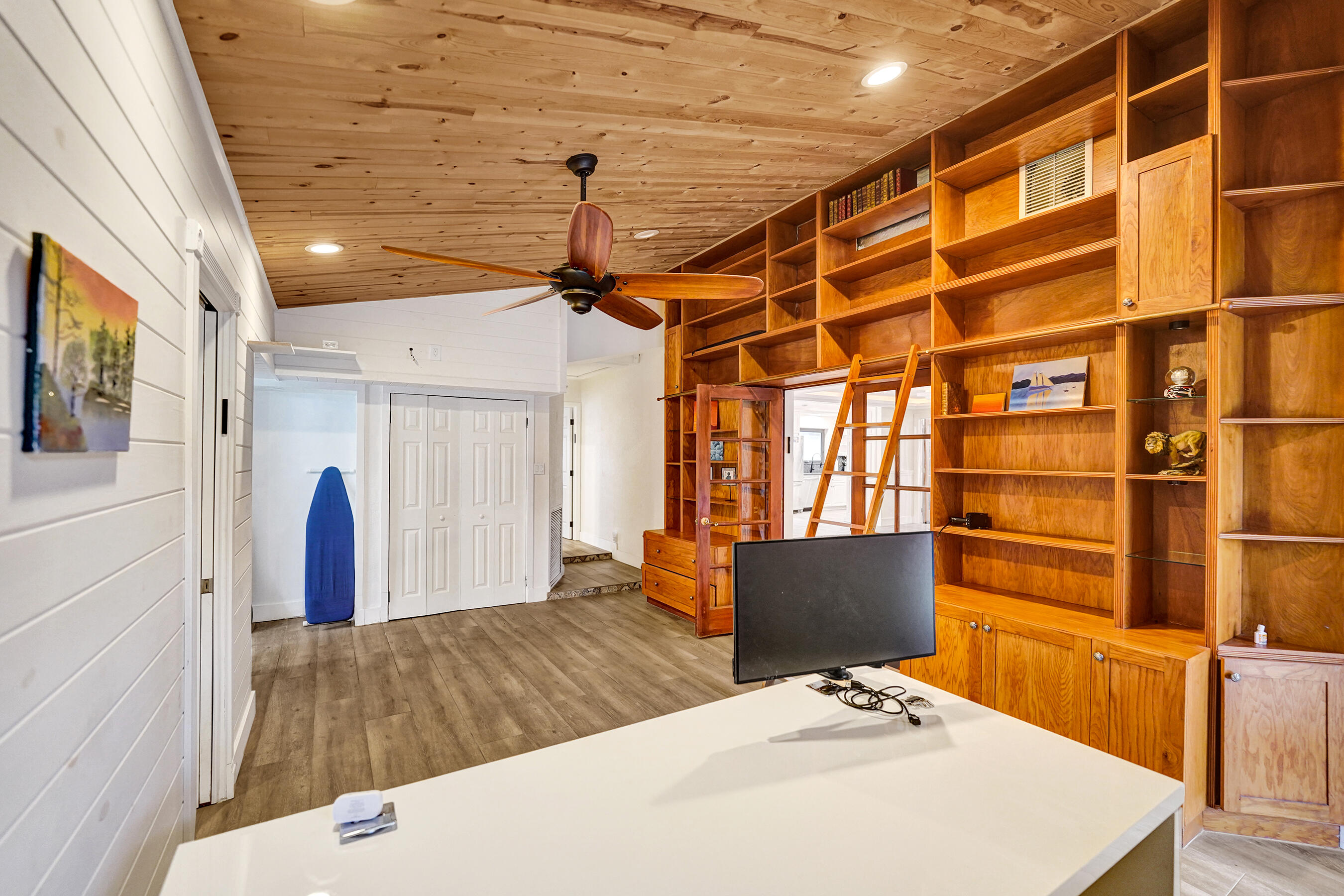 5612 Harding Street Hollywood, FL 33021 - Photo 46 of 52 DSC07496