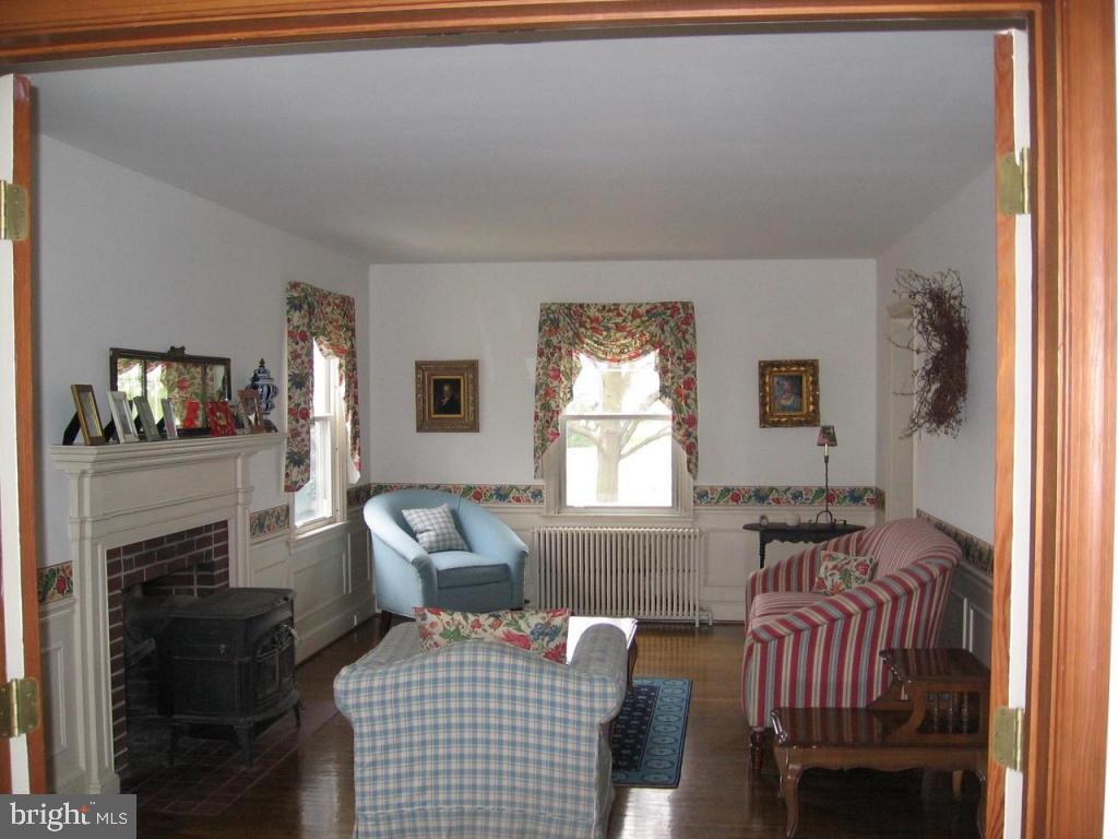 442 South Spruce Street Lititz, PA 17543 - Photo 6 of 8
