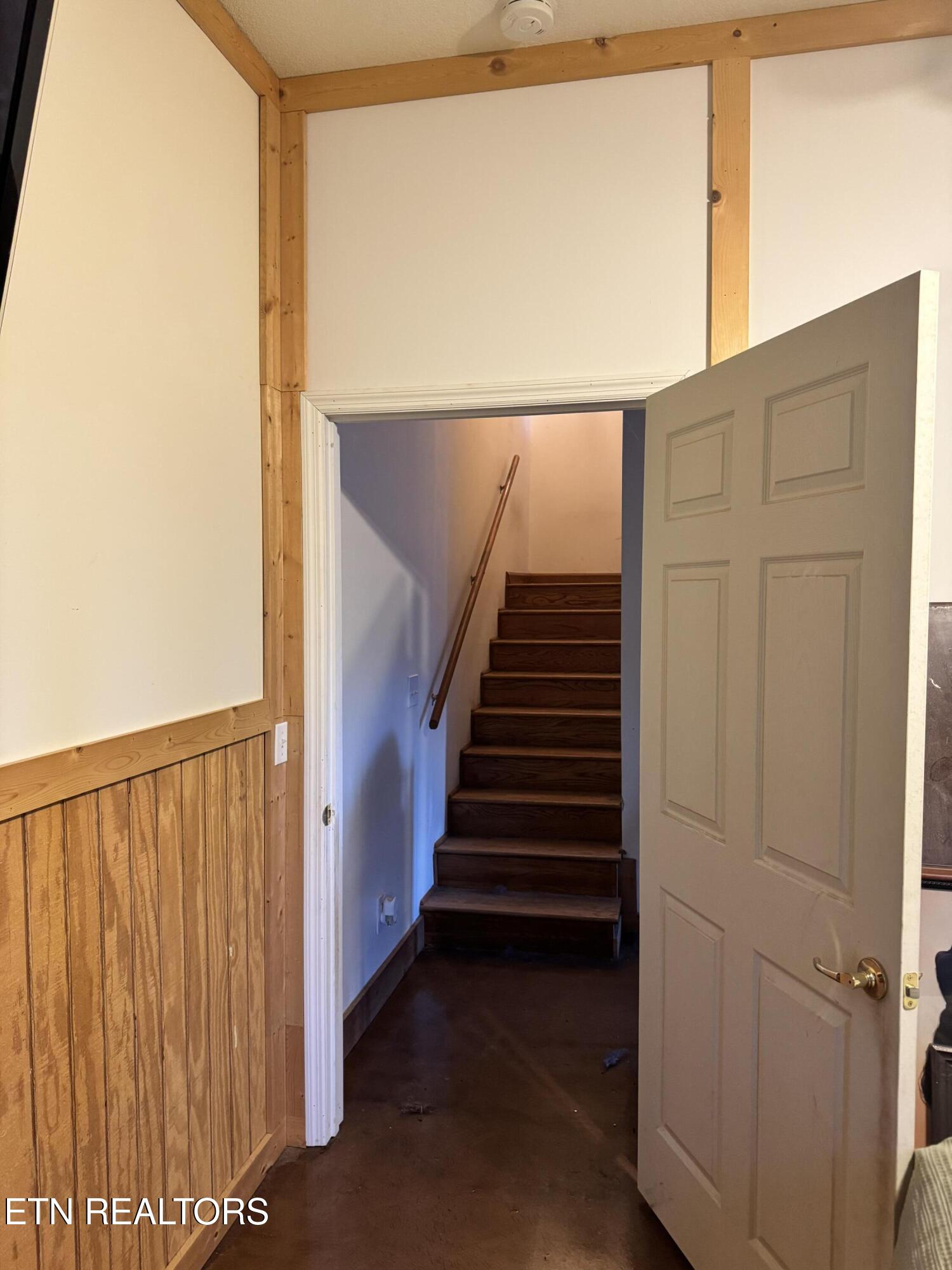 1738 Mountain Shores Road New Tazewell, TN 37825 - Photo 29 of 48 stairs from basement