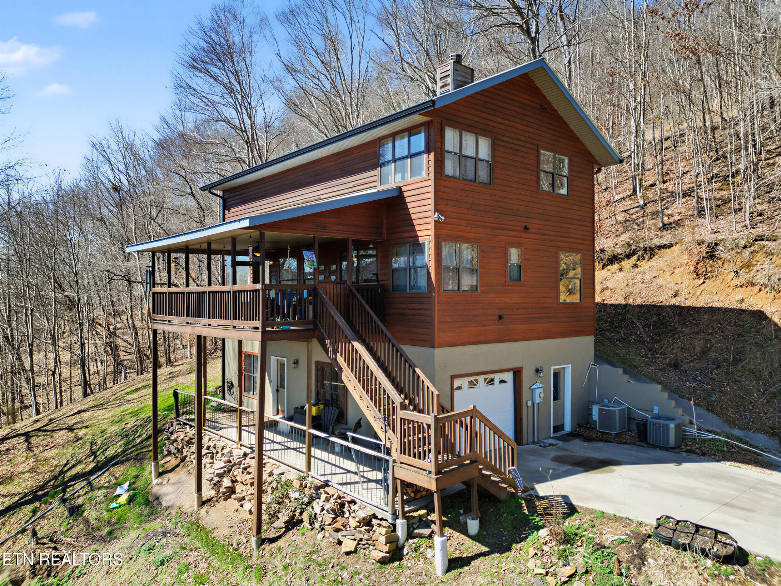 1738 Mountain Shores Road New Tazewell, TN 37825 - Photo 3 of 48 3_2