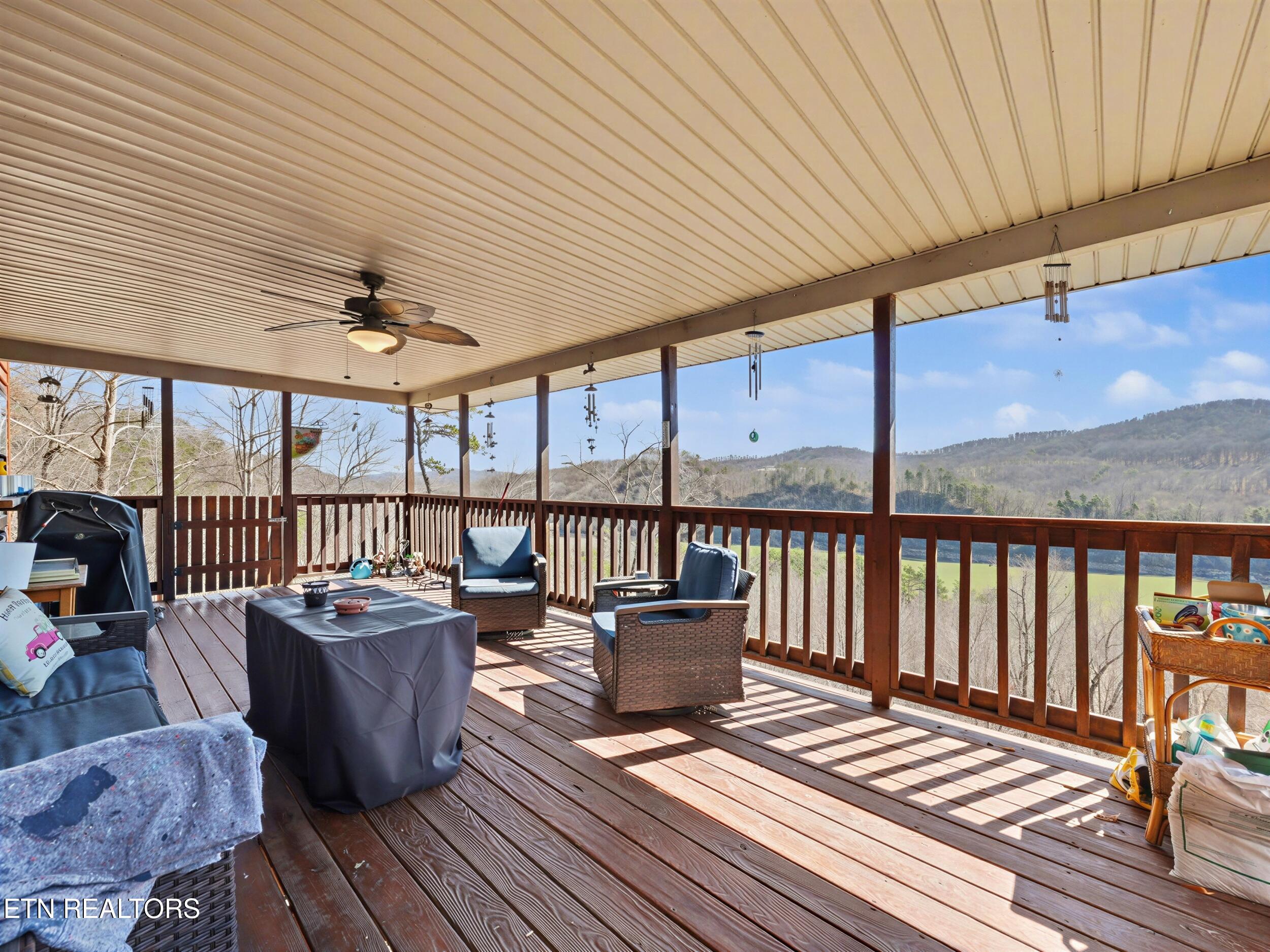 1738 Mountain Shores Road New Tazewell, TN 37825 - Photo 32 of 48 31_14