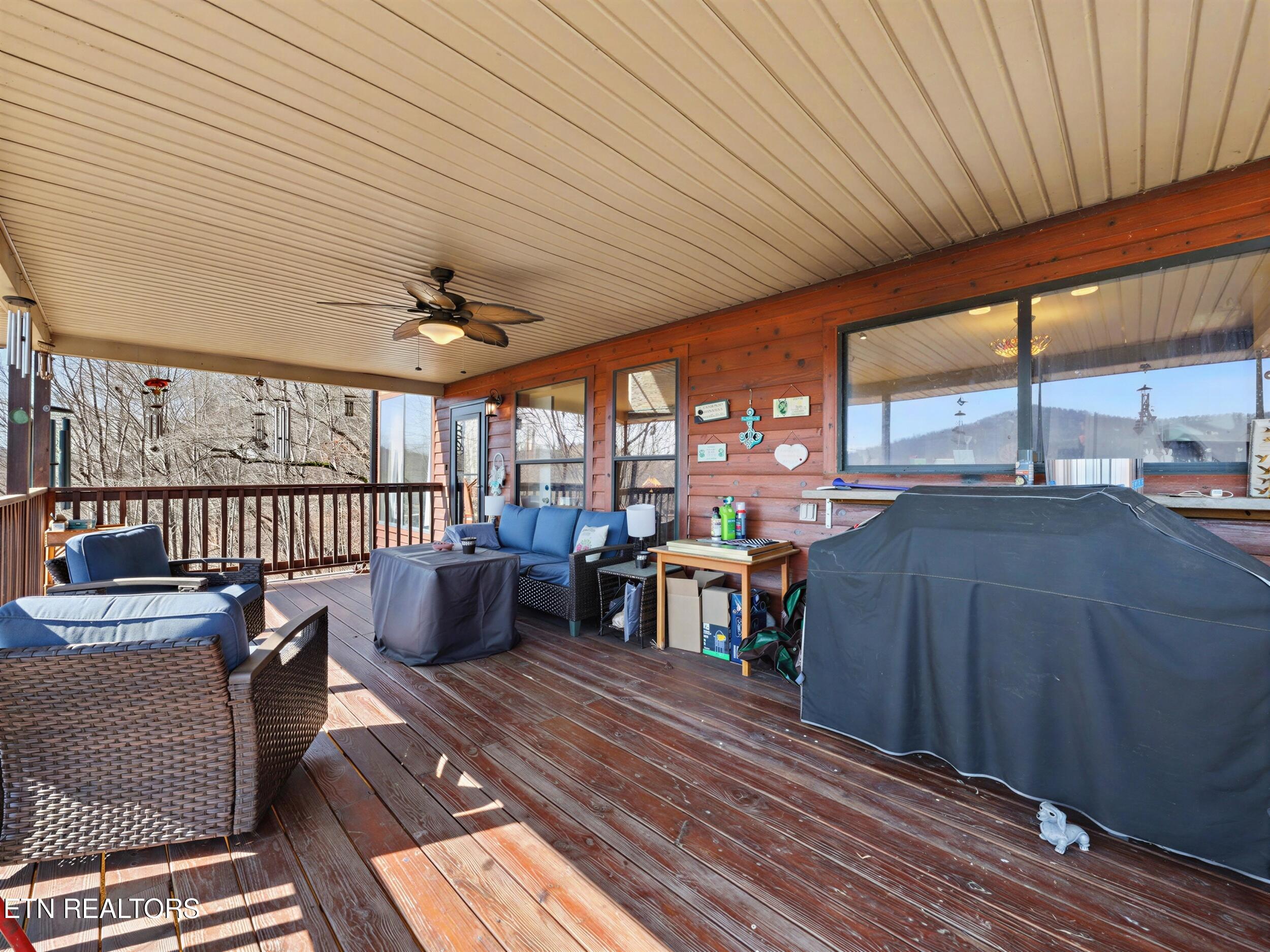 1738 Mountain Shores Road New Tazewell, TN 37825 - Photo 33 of 48 32_15