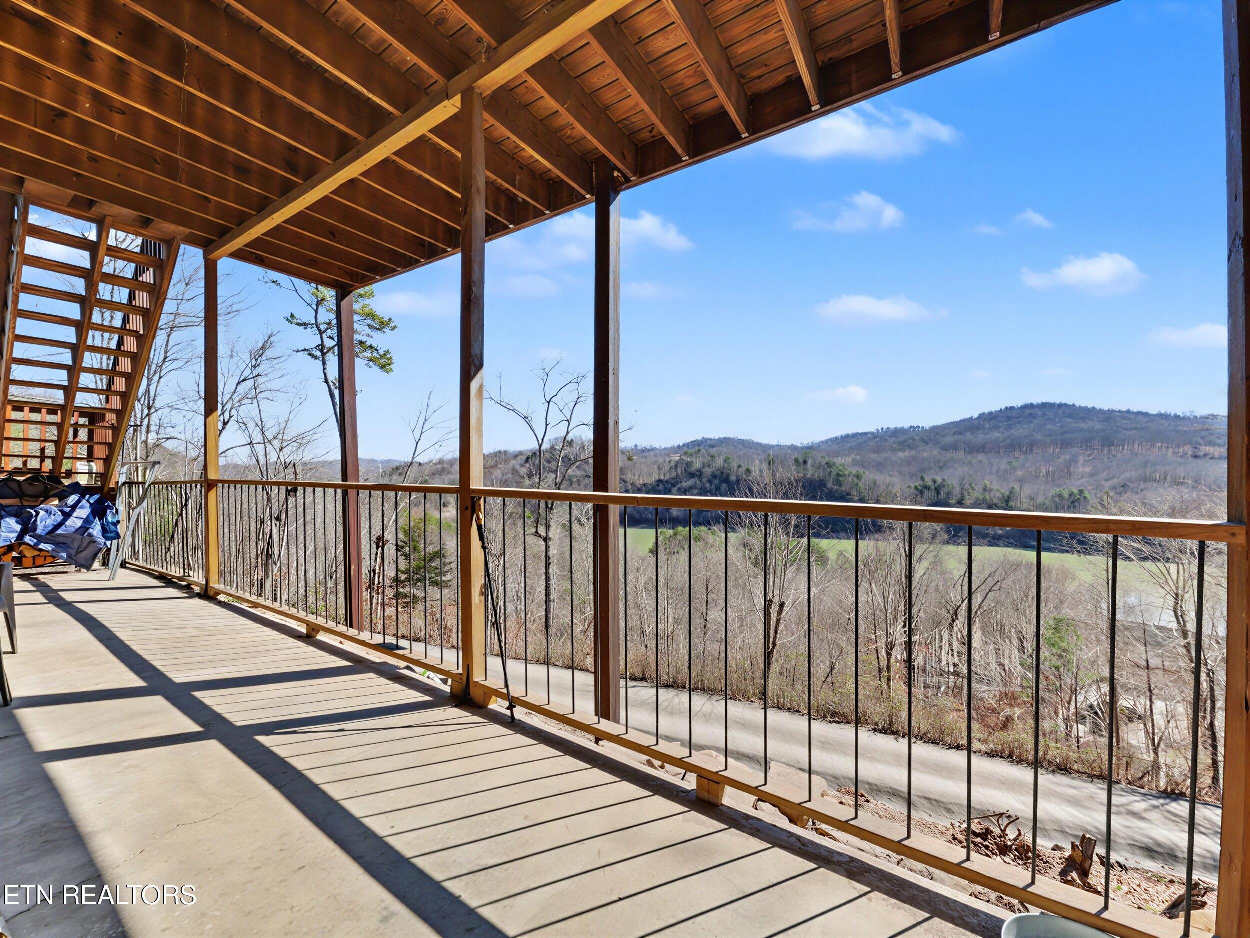 1738 Mountain Shores Road New Tazewell, TN 37825 - Photo 34 of 48 33_41