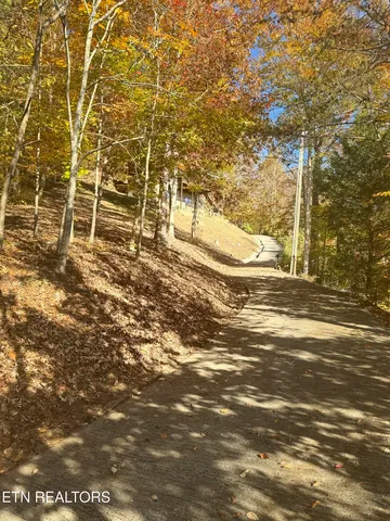 $625,000 | 1738 Mountain Shores Road, New Tazewell, TN 37825