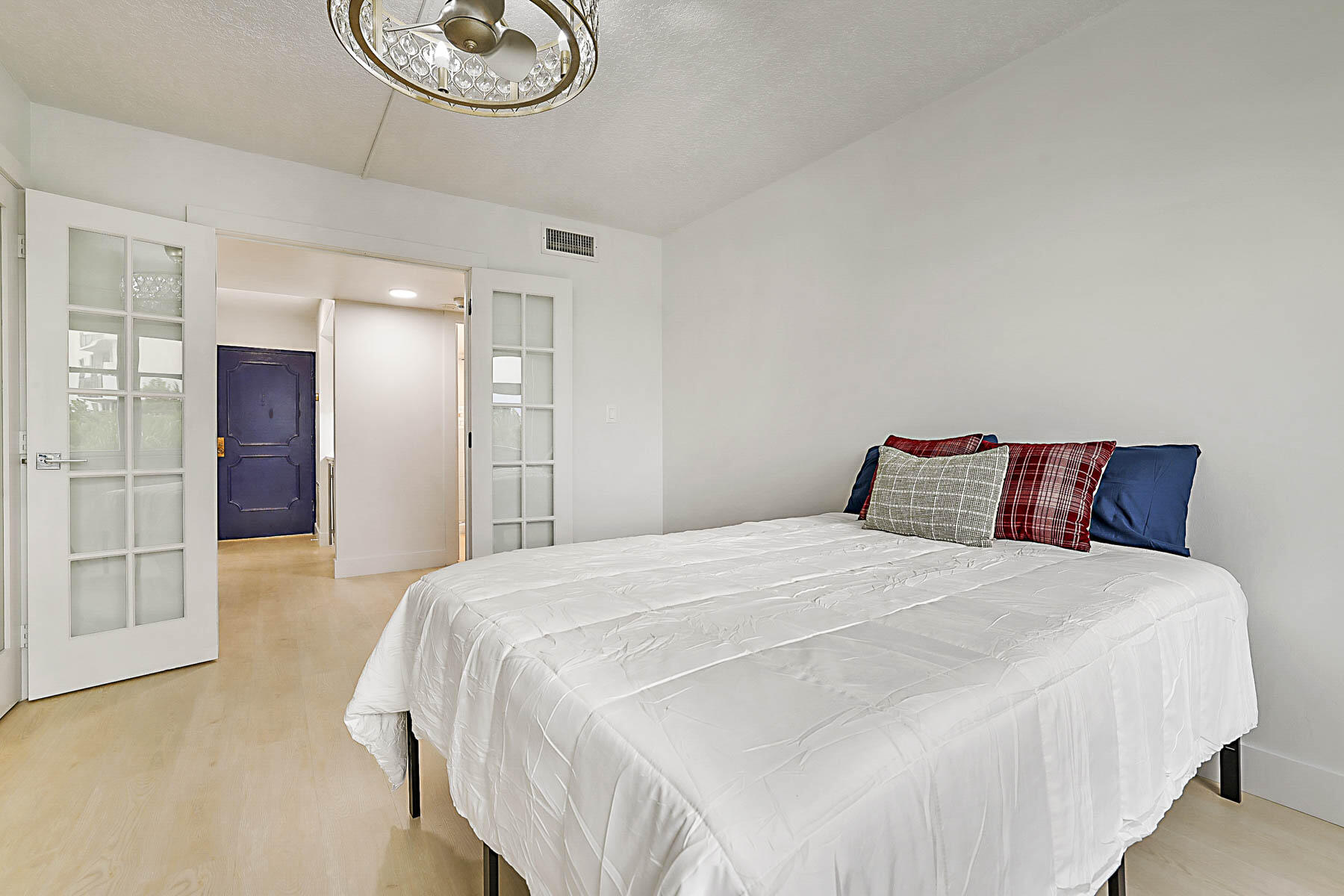 2121 North Ocean Boulevard, Unit 305W Boca Raton, FL 33431 - Photo 26 of 75 GUEST BEDROOM