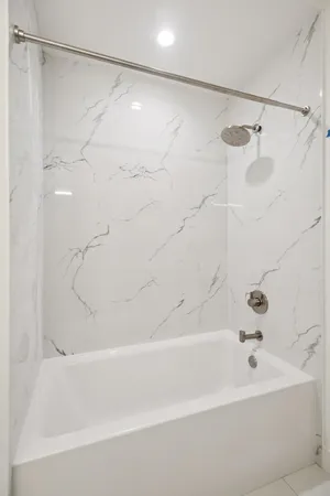 $7,950 | 2323 North Lister Avenue, Unit 2, Chicago, IL 60614
