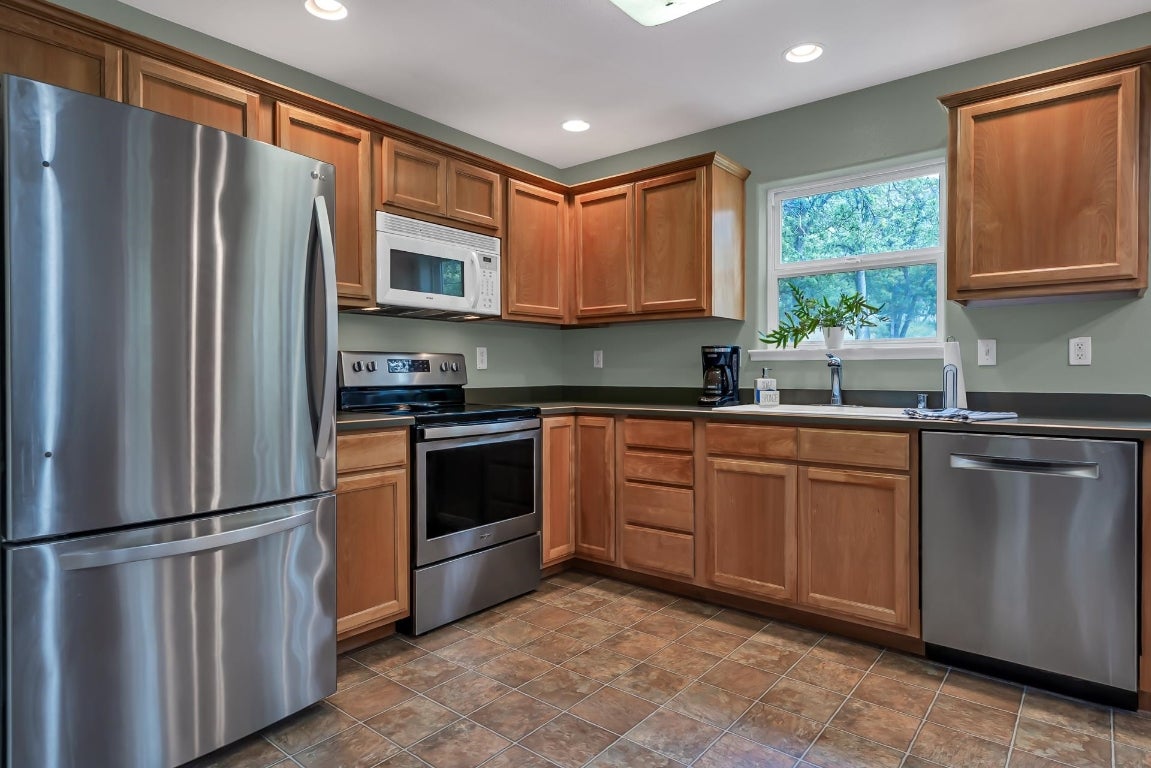 9115 Guys Gulch Road Yreka, CA 96097 - Photo 8 of 44 Gallery Image 8