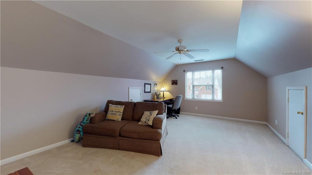 806 Clearbrook Road Matthews, NC 28105 - Photo 16 of 24 Gallery Image 16