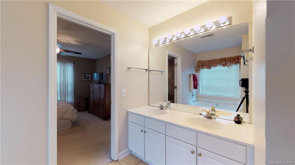 806 Clearbrook Road Matthews, NC 28105 - Photo 21 of 24 Gallery Image 21