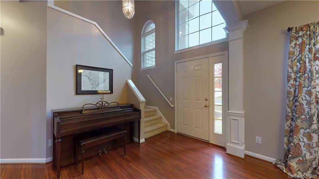 806 Clearbrook Road Matthews, NC 28105 - Photo 4 of 24 Gallery Image 4