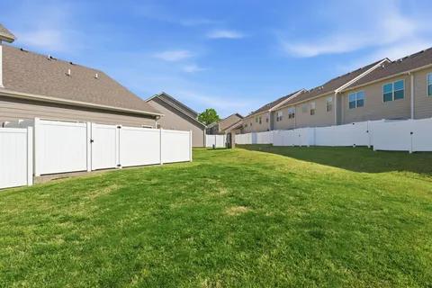 $340,000 | 4020 Commons Drive, Spring Hill, TN 37174