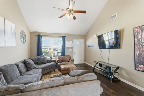 $340,000 | 4020 Commons Drive, Spring Hill, TN 37174