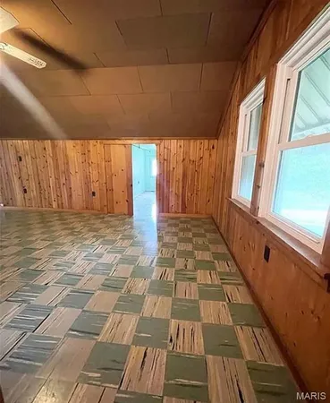 $1,900 | 533 South Pennsylvania Avenue, Belleville, IL 62220