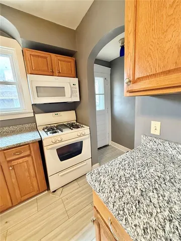 $1,900 | 533 South Pennsylvania Avenue, Belleville, IL 62220