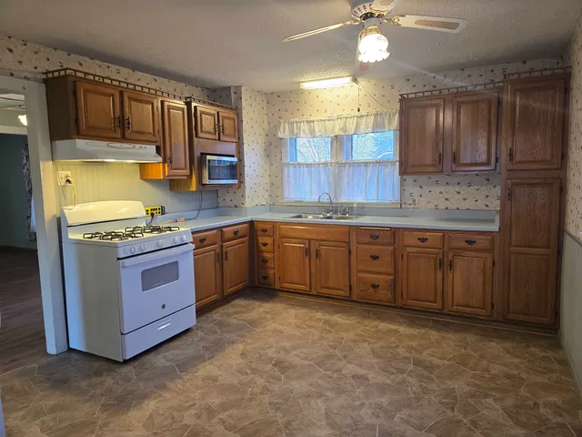 $95,000 | 320 Westmoreland Avenue, Rockford, IL 61102