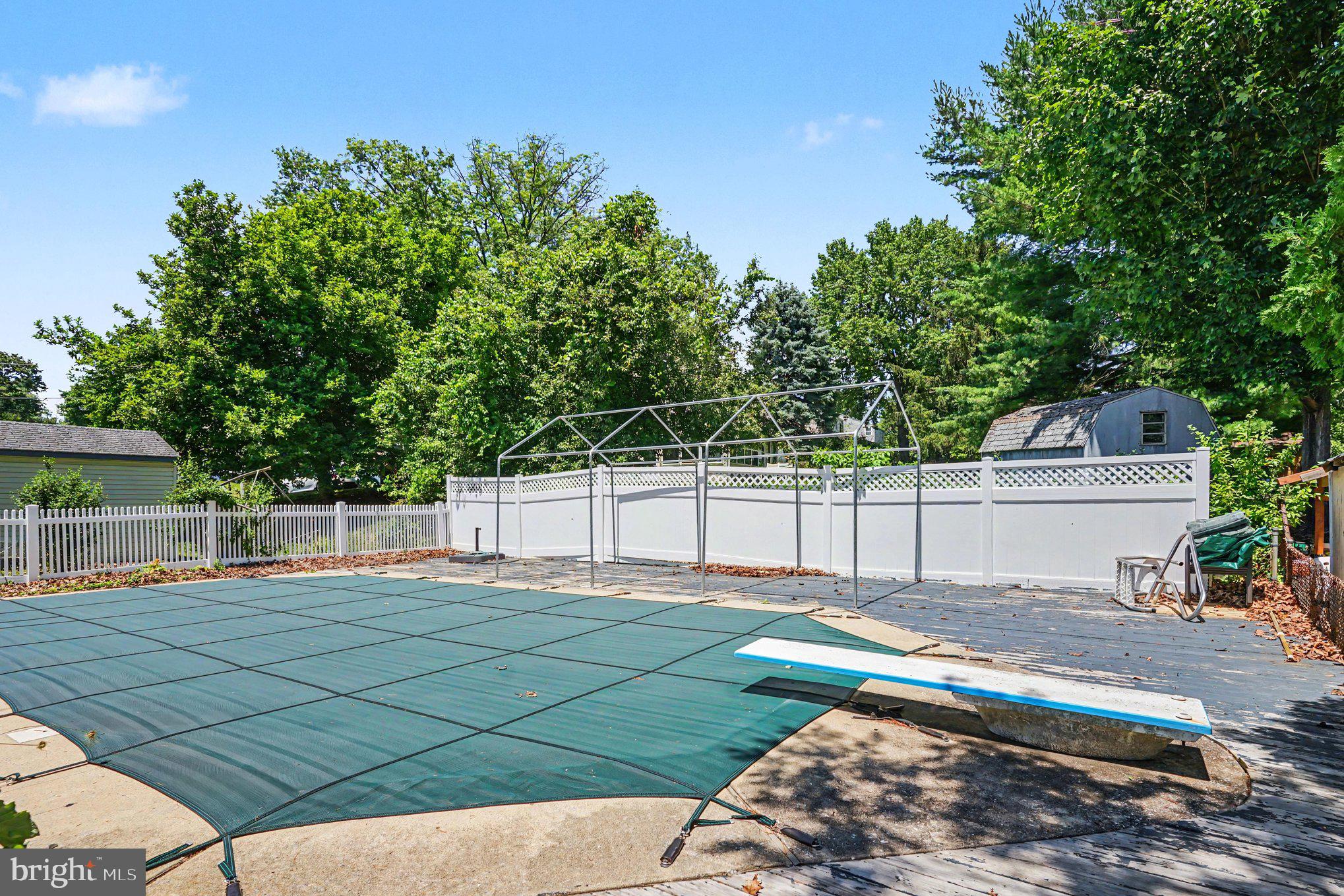 524 Highgate Road Norristown, PA 19403 - Photo 25 of 28 inground pool