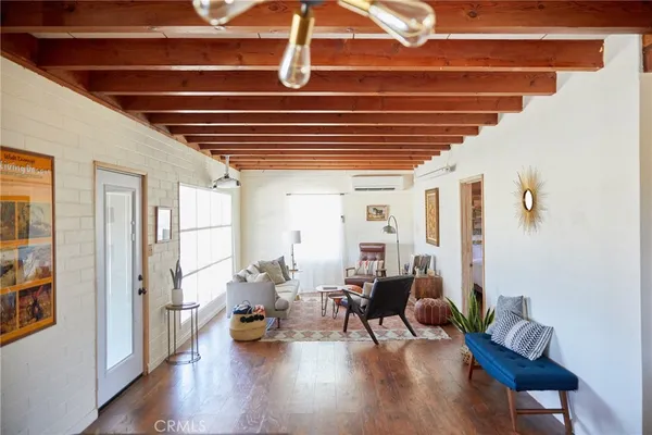 $2,600 | 61886 Calle Los Amigos, Joshua Tree, CA 92252