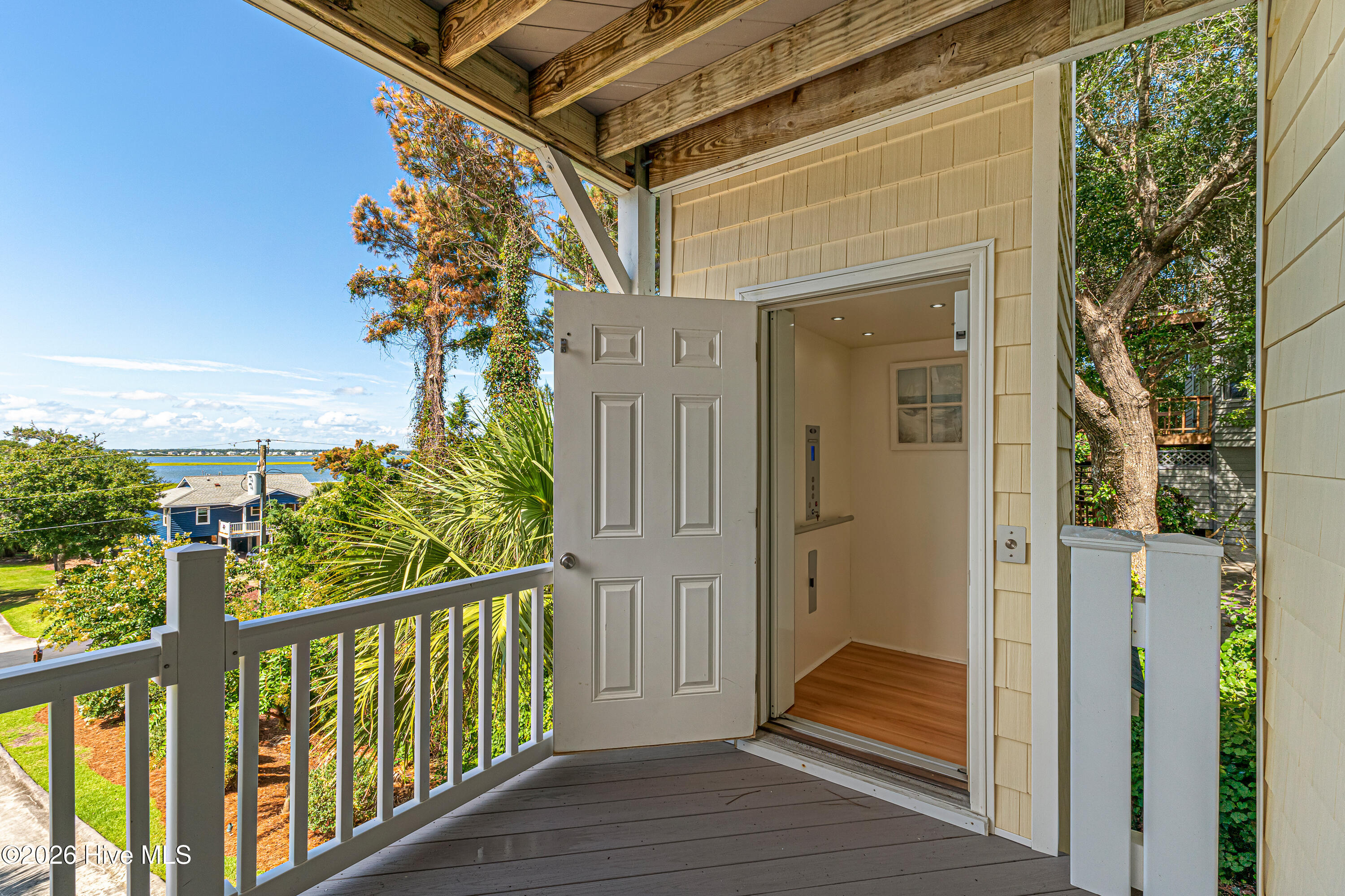 6611 Marsh Cove Road Emerald Isle, NC 28594 - Photo 31 of 52 Gallery Image 31
