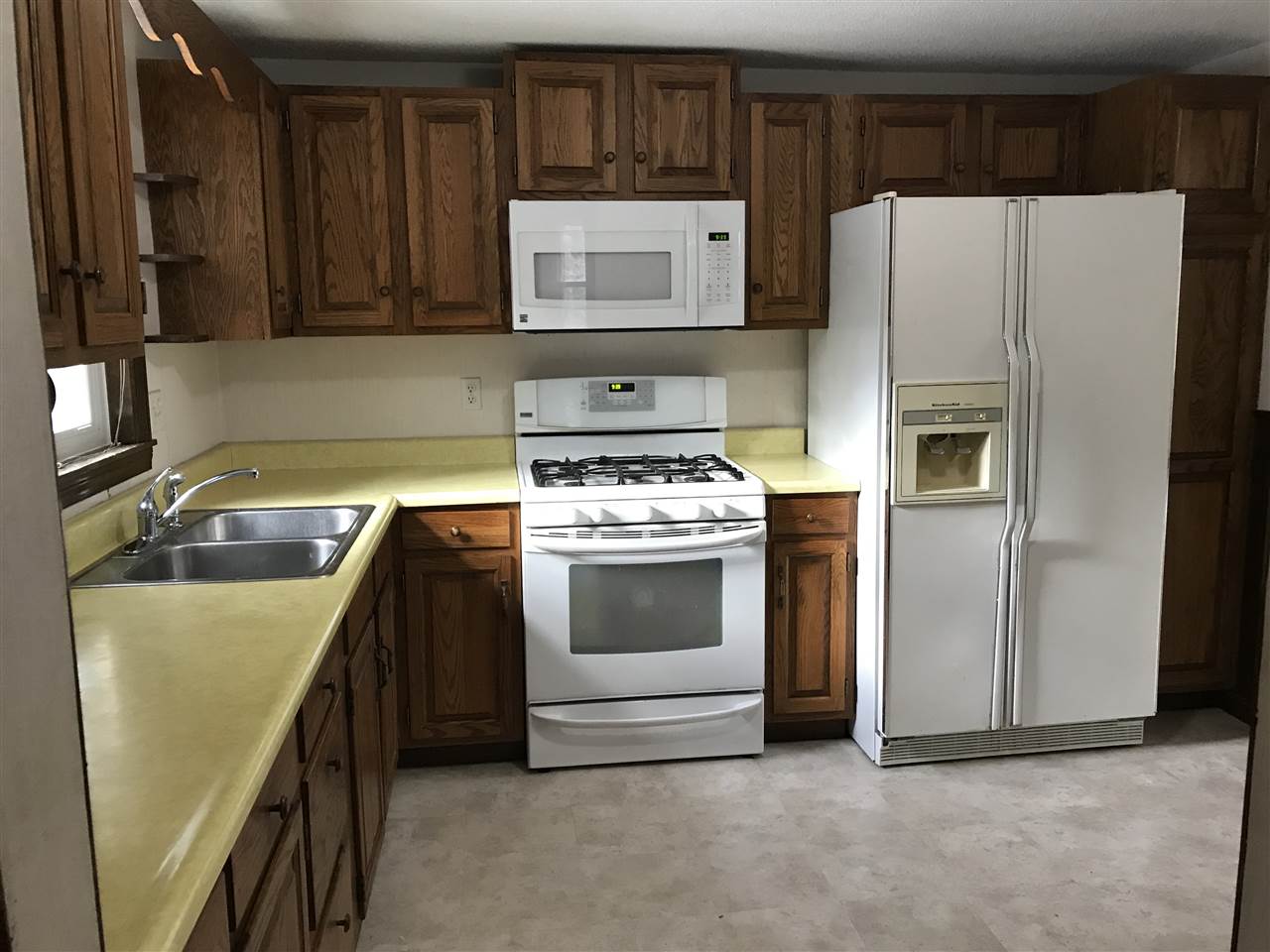 142 Amherst Road Merrimack, NH 03054 - Photo 4 of 16
