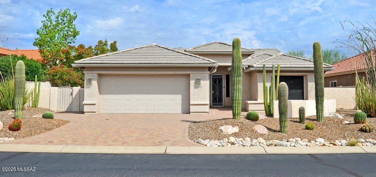 63300 East Flower Ridge Drive Tucson, AZ 85739 - Photo 2 of 32
