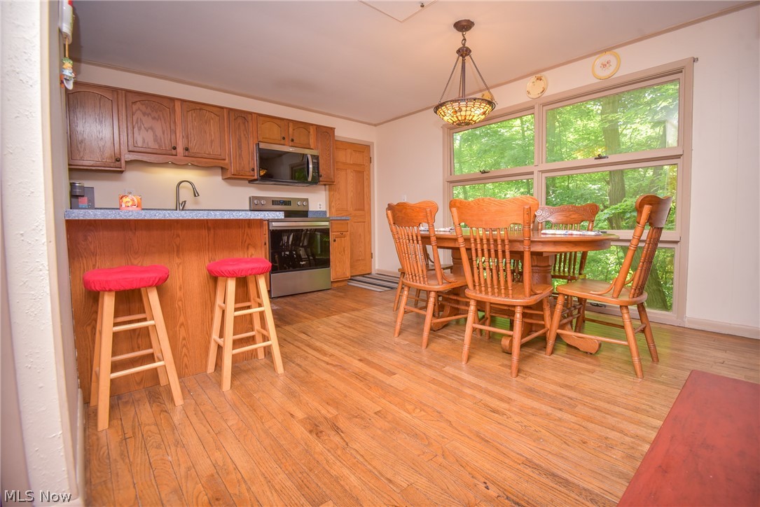 1683 Ridge Road Hinckley, OH 44233 - Photo 9 of 49