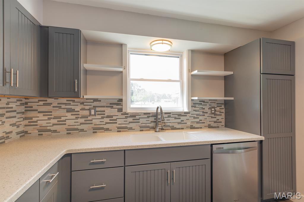 2364 Seminary Road Brighton, IL 62012 - Photo 35 of 57